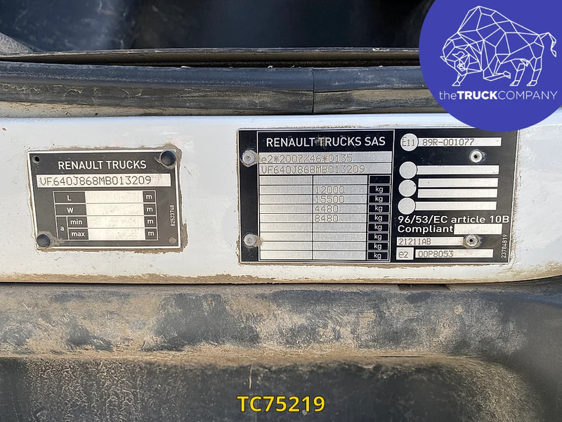 Renault D 280 - Kravas automašīna ar slēgto virsbūvi: foto 3 Renault D 280 - Kravas automašīna ar slēgto virsbūvi: foto 3