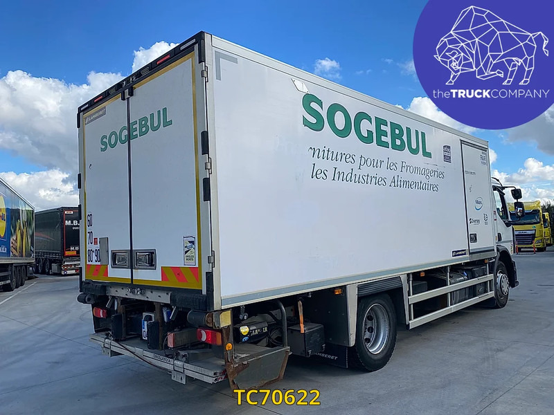 Renault D 320 - Kravas automašīna ar slēgto virsbūvi: foto 4 Renault D 320 - Kravas automašīna ar slēgto virsbūvi: foto 4