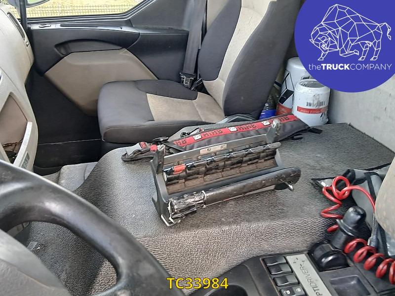 Renault Kerax 380 - Bortu kravas automašīna/ Platforma: foto 3 Renault Kerax 380 - Bortu kravas automašīna/ Platforma: foto 3