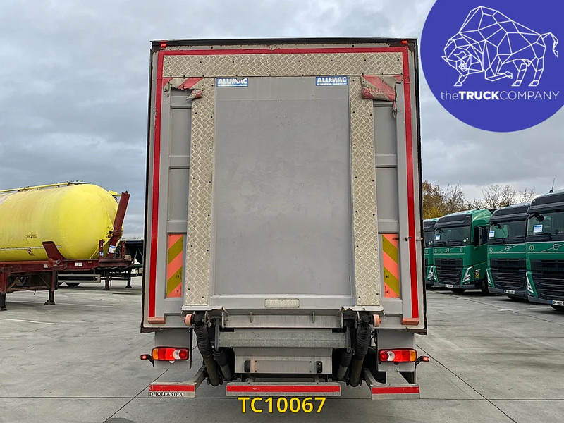 Renault Midlum 240 - Kravas automašīna ar slēgto virsbūvi: foto 3 Renault Midlum 240 - Kravas automašīna ar slēgto virsbūvi: foto 3