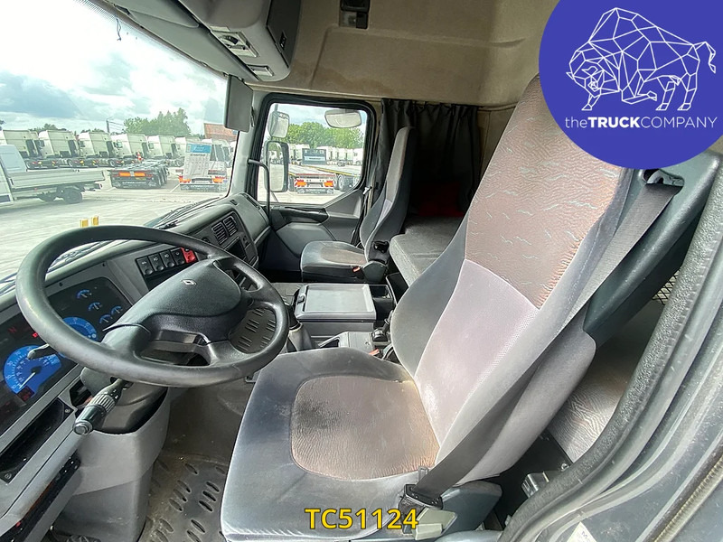 Renault Premium 320 - Kravas automašīna ar slēgto virsbūvi: foto 5 Renault Premium 320 - Kravas automašīna ar slēgto virsbūvi: foto 5