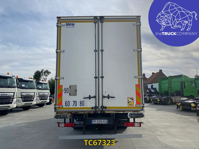 Renault T 460 - Kravas automašīna ar slēgto virsbūvi: foto 4 Renault T 460 - Kravas automašīna ar slēgto virsbūvi: foto 4