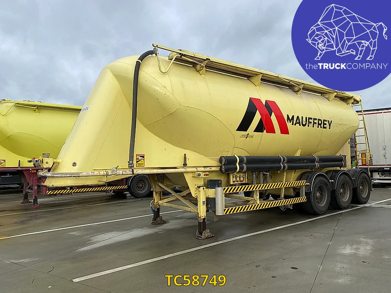 SPITZER - Puspiekabe cisterna: foto 2 SPITZER - Puspiekabe cisterna: foto 2