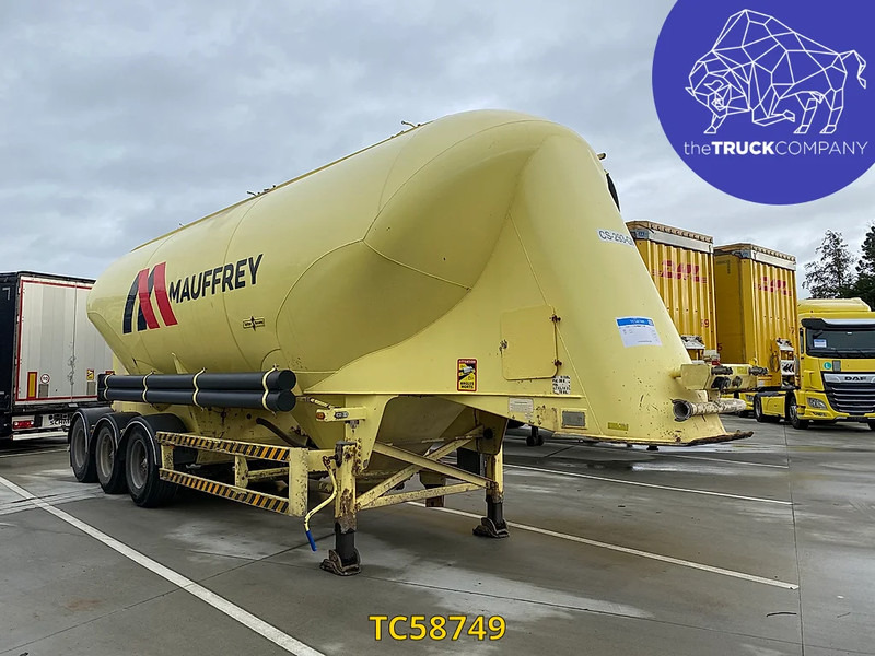 SPITZER - Puspiekabe cisterna: foto 4 SPITZER - Puspiekabe cisterna: foto 4