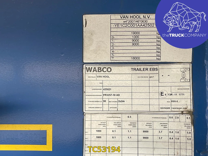 Van Hool - Piekabe ar tentu: foto 3 Van Hool - Piekabe ar tentu: foto 3