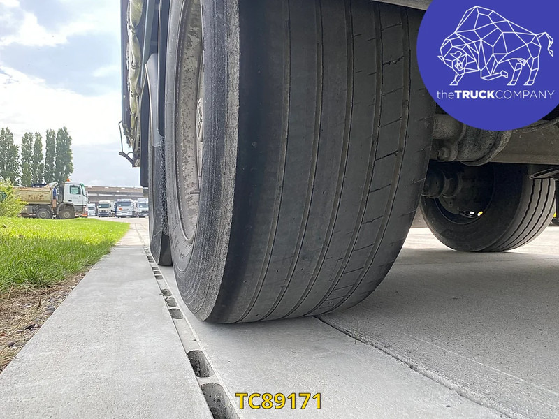 Van Hool - Piekabe ar tentu: foto 4 Van Hool - Piekabe ar tentu: foto 4