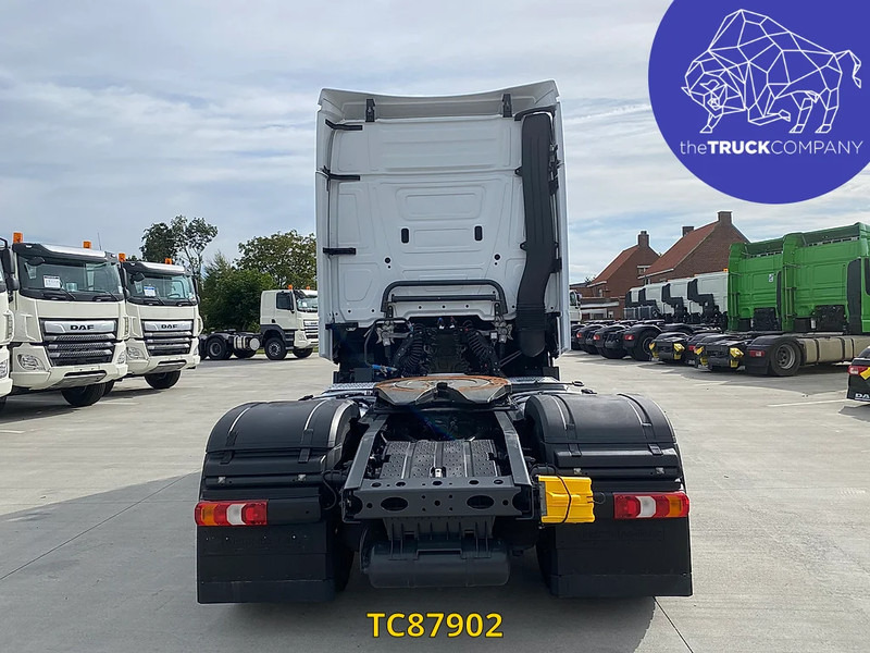 Mercedes-Benz Actros 1845 - Vilcējs: foto 4 Mercedes-Benz Actros 1845 - Vilcējs: foto 4