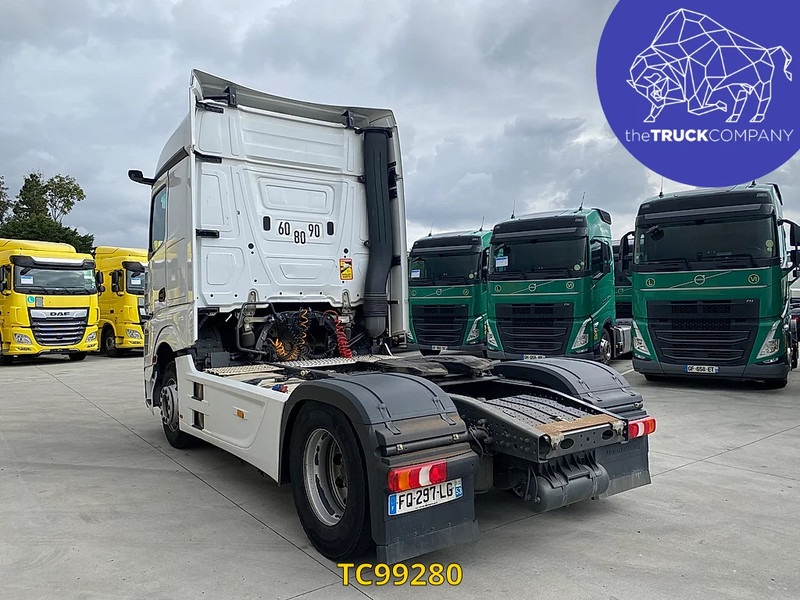 Mercedes-Benz Actros 1845 - Vilcējs: foto 3 Mercedes-Benz Actros 1845 - Vilcējs: foto 3