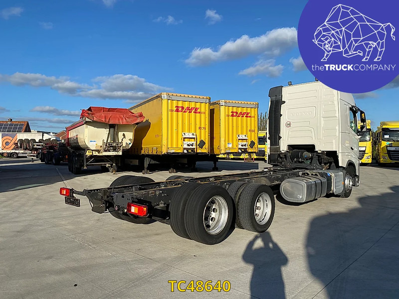 Volvo FH 460 - Šasija kravas automašīna: foto 4 Volvo FH 460 - Šasija kravas automašīna: foto 4