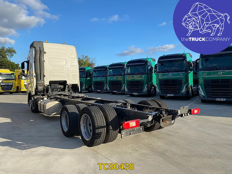 Volvo FH 460 - Šasija kravas automašīna: foto 2 Volvo FH 460 - Šasija kravas automašīna: foto 2