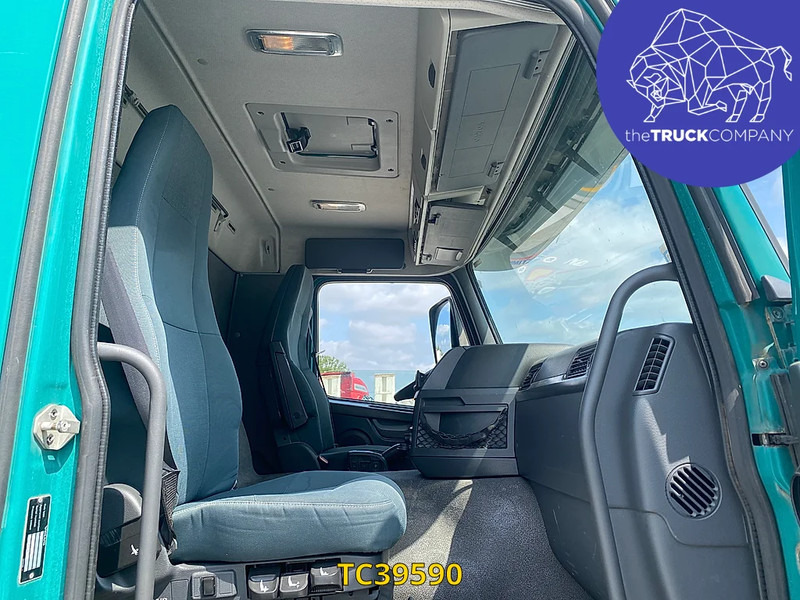 Volvo FM 410 - Kravas automašīna dzīvnieku pārvadāšanai: foto 5 Volvo FM 410 - Kravas automašīna dzīvnieku pārvadāšanai: foto 5