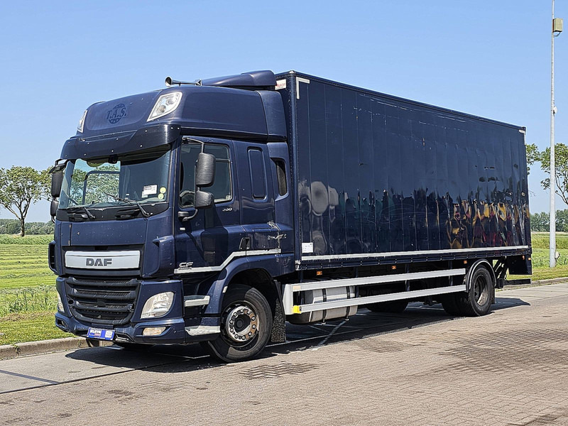 DAF CF 260 RIGHT SIDE CURTAINS - Kravas automašīna ar tentu: foto 2 DAF CF 260 RIGHT SIDE CURTAINS - Kravas automašīna ar tentu: foto 2