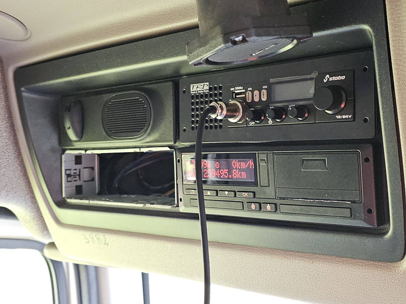 Kravas automašīna ar tentu DAF LF 290 16T AIRCO TAILLIFT: foto 12