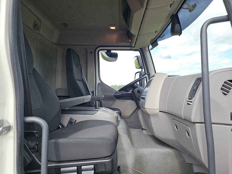 Kravas automašīna ar tentu DAF LF 290 16T: foto 7