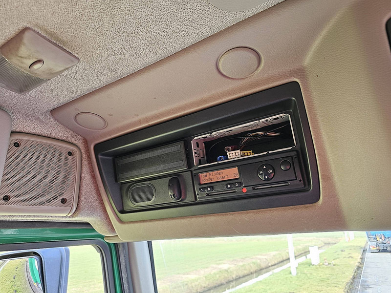 Kravas automašīna ar slēgto virsbūvi DAF LF 310 18T AIRCO LIFT: foto 11