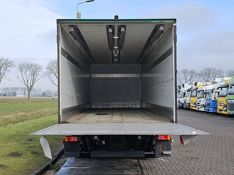 Kravas automašīna ar slēgto virsbūvi DAF LF 310 18T AIRCO LIFT: foto 12