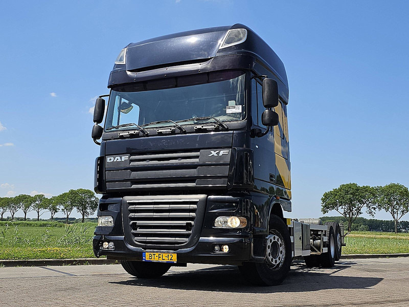 DAF XF 105.460 SSC 6X2 FAS MANUAL - Šasija kravas automašīna: foto 1 DAF XF 105.460 SSC 6X2 FAS MANUAL - Šasija kravas automašīna: foto 1