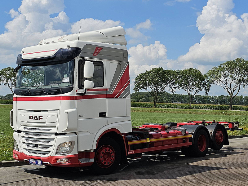 DAF XF 480 6x2*4 - Konteineru vedējs/ Kravas automašīna ar noņemamā virsbūve: foto 2 DAF XF 480 6x2*4 - Konteineru vedējs/ Kravas automašīna ar noņemamā virsbūve: foto 2