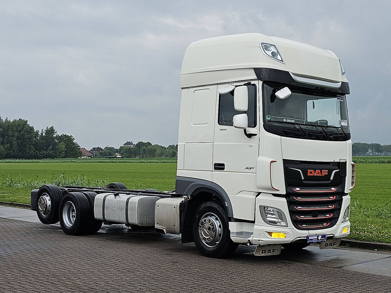 DAF XF 480 SSC 6X2 FAR INTARDER - Šasija kravas automašīna: foto 5 DAF XF 480 SSC 6X2 FAR INTARDER - Šasija kravas automašīna: foto 5