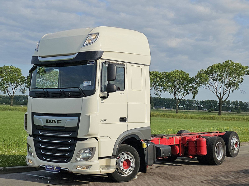DAF XF 480 SSC 6X2 FAR INTARDER - Šasija kravas automašīna: foto 2 DAF XF 480 SSC 6X2 FAR INTARDER - Šasija kravas automašīna: foto 2