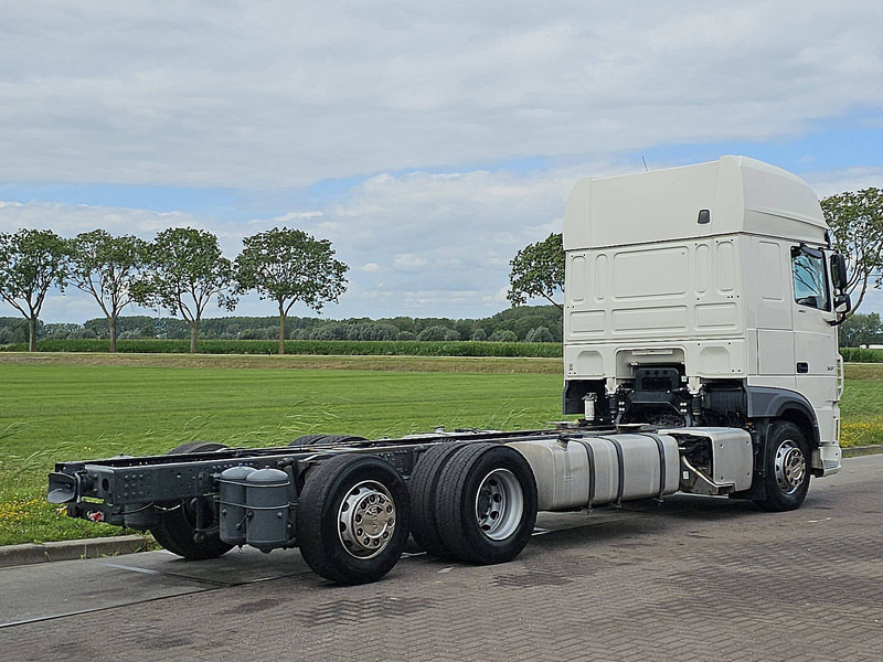 DAF XF 480 SSC 6X2 FAR INTARDER - Šasija kravas automašīna: foto 3 DAF XF 480 SSC 6X2 FAR INTARDER - Šasija kravas automašīna: foto 3