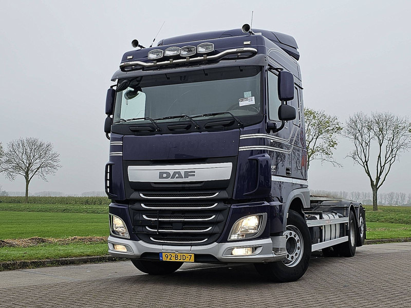 DAF XF 510 6X2 FAN STEERAXLE - Kravas automašīna - kabeļu sistēma: foto 1 DAF XF 510 6X2 FAN STEERAXLE - Kravas automašīna - kabeļu sistēma: foto 1