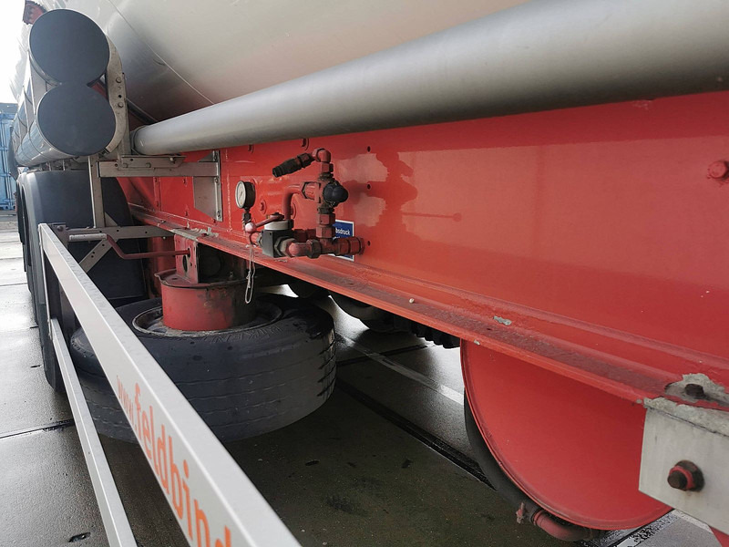 Puspiekabe cisterna Feldbinder KIP 60M3: foto 8