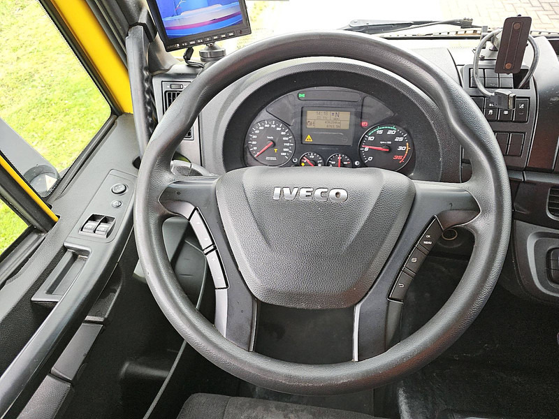 Kravas automašīna ar slēgto virsbūvi Iveco 150E22 EUROCARGO 150-220 AIRCO LIFT: foto 11