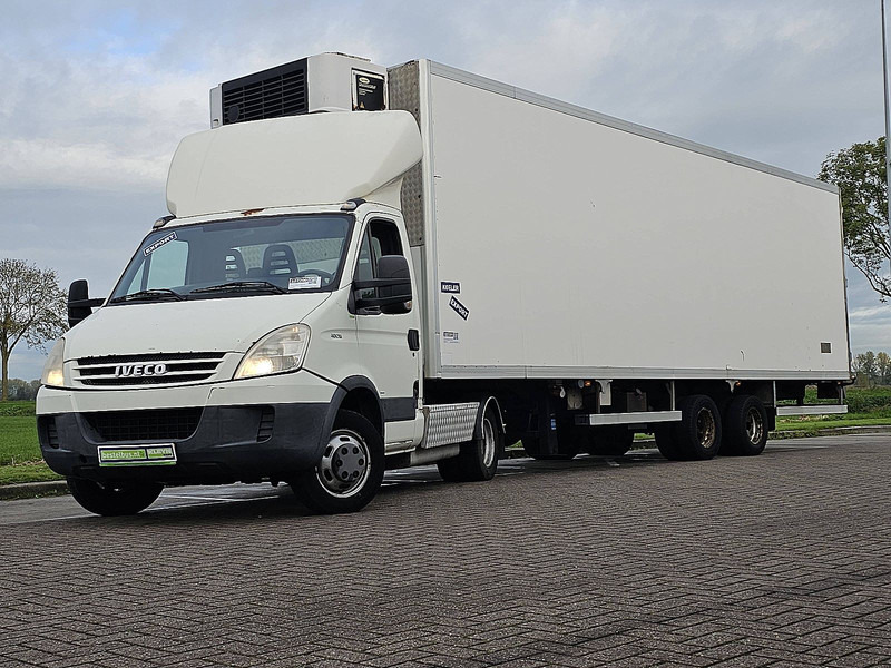 Iveco Daily 40C18 - Komercauto refrižerators: foto 1 Iveco Daily 40C18 - Komercauto refrižerators: foto 1