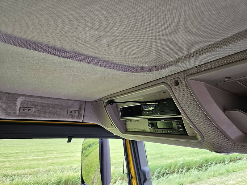 Kravas automašīna ar slēgto virsbūvi Iveco S-WAY AD190S33 TAILLIFT AIRCO: foto 12