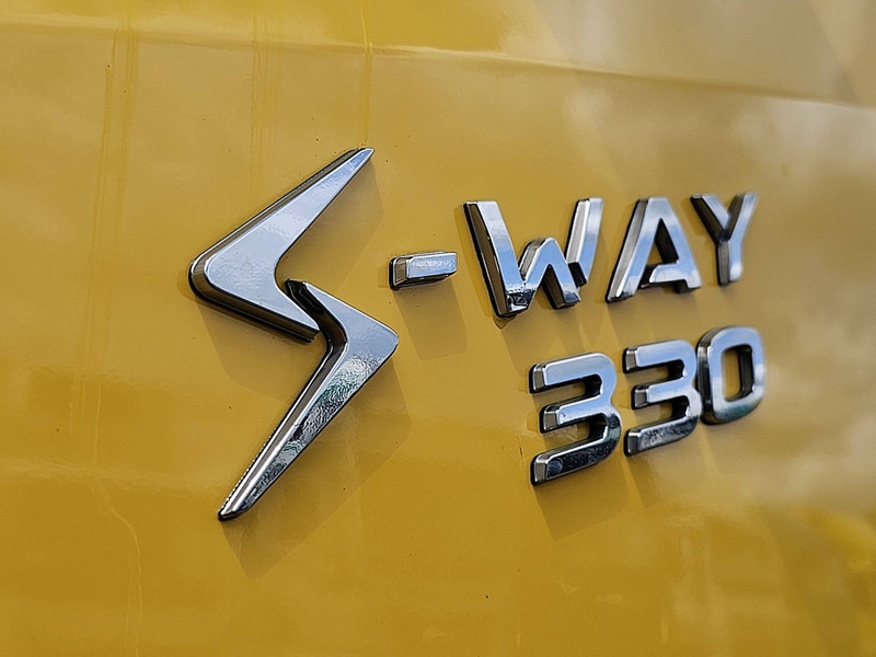 Kravas automašīna ar slēgto virsbūvi Iveco S-WAY AD190S33 TAILLIFT AIRCO: foto 14