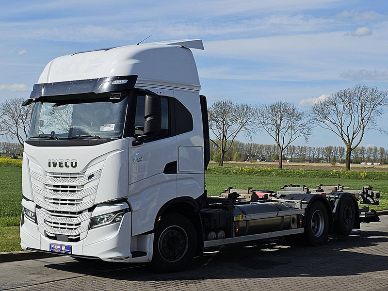 Iveco S-WAY AS260S46 LNG INT. STEERAXLE - Konteineru vedējs/ Kravas automašīna ar noņemamā virsbūve: foto 2 Iveco S-WAY AS260S46 LNG INT. STEERAXLE - Konteineru vedējs/ Kravas automašīna ar noņemamā virsbūve: foto 2