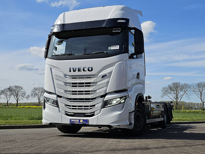 Iveco S-WAY AS260S46 LNG INT. STEERAXLE - Konteineru vedējs/ Kravas automašīna ar noņemamā virsbūve: foto 1 Iveco S-WAY AS260S46 LNG INT. STEERAXLE - Konteineru vedējs/ Kravas automašīna ar noņemamā virsbūve: foto 1