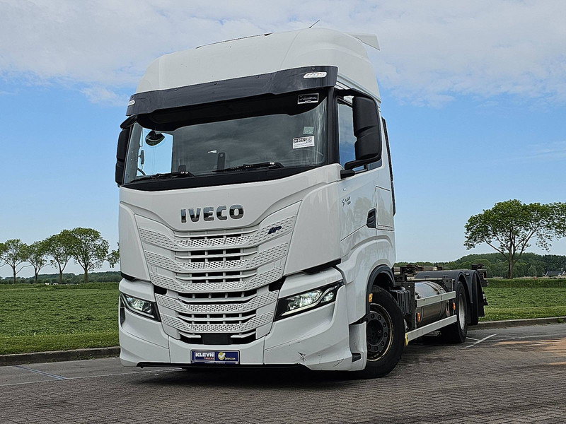 Iveco S-WAY AS260S46 LNG INT. STEERAXLE - Konteineru vedējs/ Kravas automašīna ar noņemamā virsbūve: foto 1 Iveco S-WAY AS260S46 LNG INT. STEERAXLE - Konteineru vedējs/ Kravas automašīna ar noņemamā virsbūve: foto 1