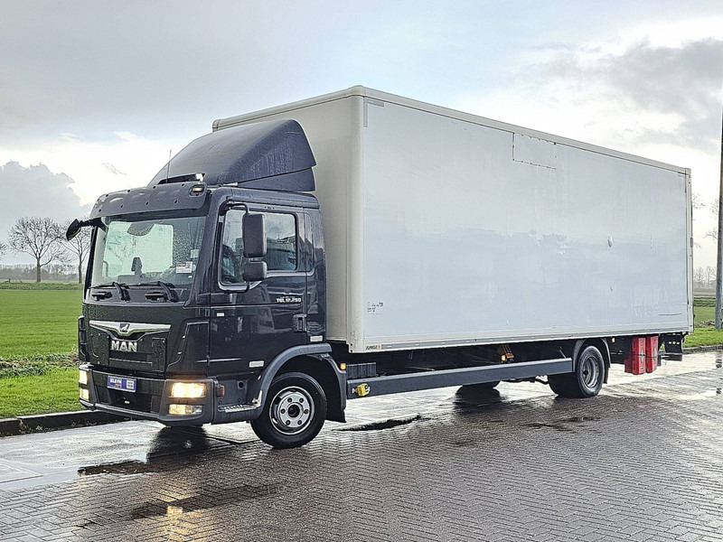 MAN 12.250 TGL BL MANUAL TAILLIFT - Kravas automašīna ar slēgto virsbūvi: foto 2 MAN 12.250 TGL BL MANUAL TAILLIFT - Kravas automašīna ar slēgto virsbūvi: foto 2