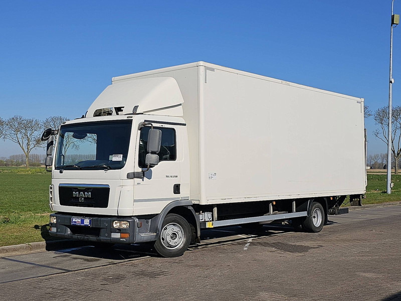 MAN 12.250 TGL MANUAL AIRCO LIFT - Kravas automašīna ar slēgto virsbūvi: foto 2 MAN 12.250 TGL MANUAL AIRCO LIFT - Kravas automašīna ar slēgto virsbūvi: foto 2