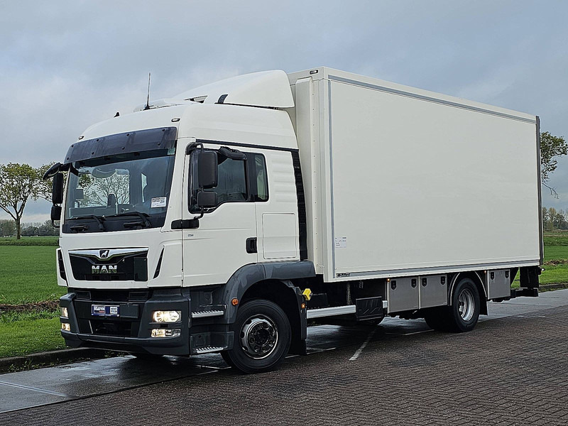 MAN 12.250 TGM LX HEATER 2T LIFT - Kravas automašīna ar slēgto virsbūvi: foto 2 MAN 12.250 TGM LX HEATER 2T LIFT - Kravas automašīna ar slēgto virsbūvi: foto 2