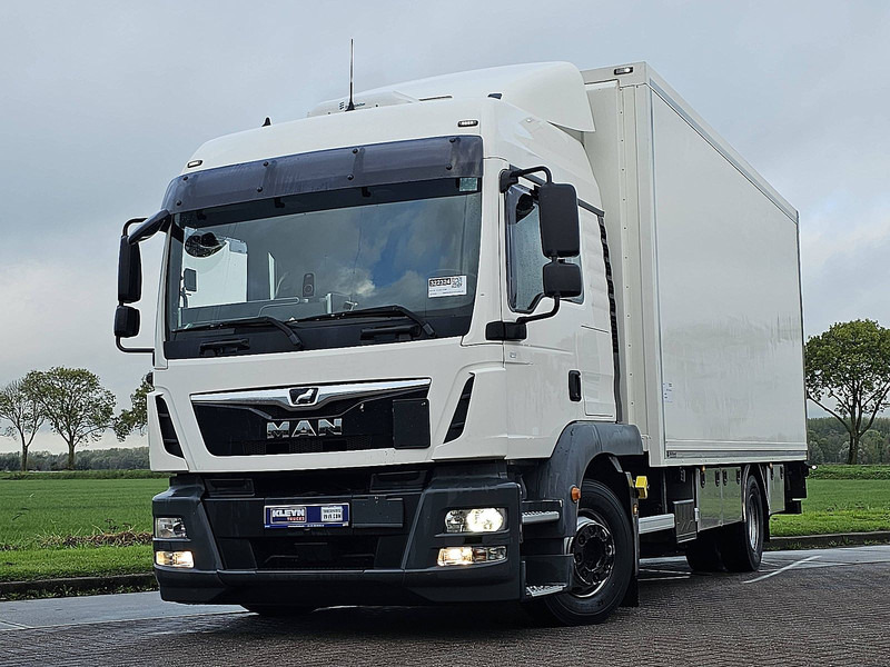 MAN 12.250 TGM LX HEATER 2T LIFT - Kravas automašīna ar slēgto virsbūvi: foto 1 MAN 12.250 TGM LX HEATER 2T LIFT - Kravas automašīna ar slēgto virsbūvi: foto 1