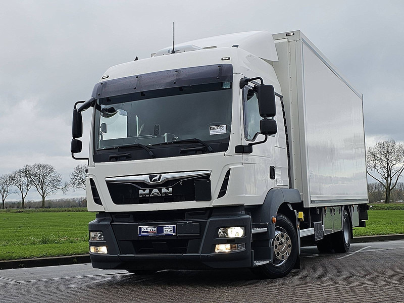 MAN 12.250 TGM LX HEATER 2T LIFT - Kravas automašīna ar slēgto virsbūvi: foto 1 MAN 12.250 TGM LX HEATER 2T LIFT - Kravas automašīna ar slēgto virsbūvi: foto 1