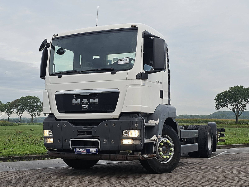 MAN 26.360 TGS - Šasija kravas automašīna: foto 1 MAN 26.360 TGS - Šasija kravas automašīna: foto 1