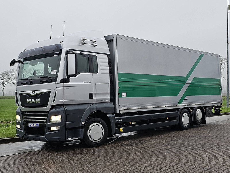 MAN 26.420 TGX 6X2-4 LIFT GETRÄNKE - Kravas automašīna ar slēgto virsbūvi: foto 2 MAN 26.420 TGX 6X2-4 LIFT GETRÄNKE - Kravas automašīna ar slēgto virsbūvi: foto 2