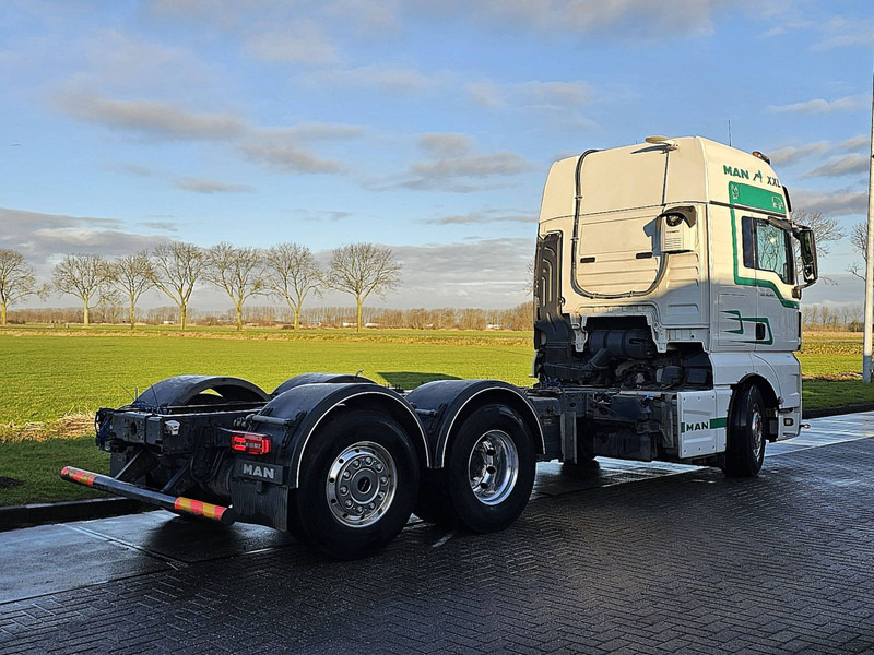 MAN 26.500 TGX XXL 6X2-4 WB420 - Šasija kravas automašīna: foto 3 MAN 26.500 TGX XXL 6X2-4 WB420 - Šasija kravas automašīna: foto 3