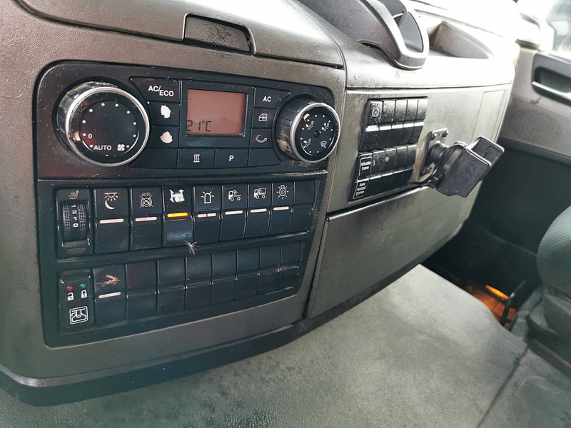 Kravas automašīna pašizgāzējs MAN 35.480 TGS 8X4 BL MEILLER STEEL: foto 12