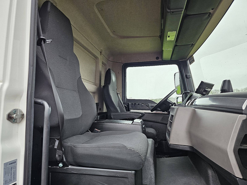 Kravas automašīna ar slēgto virsbūvi MAN 8.190 TGL AIRCO AUTOMATIC LIFT: foto 7