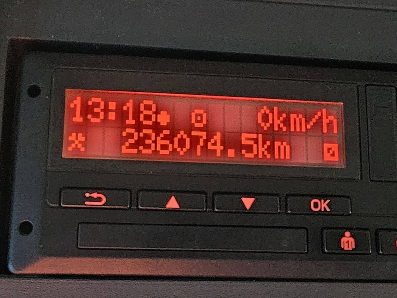 Kravas automašīna ar slēgto virsbūvi MAN 8.190 TGL AIRCO AUTOMATIC LIFT: foto 8