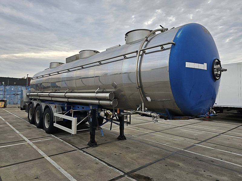 Magyar SR 34 EB Lebensmittel - Puspiekabe cisterna: foto 3 Magyar SR 34 EB Lebensmittel - Puspiekabe cisterna: foto 3