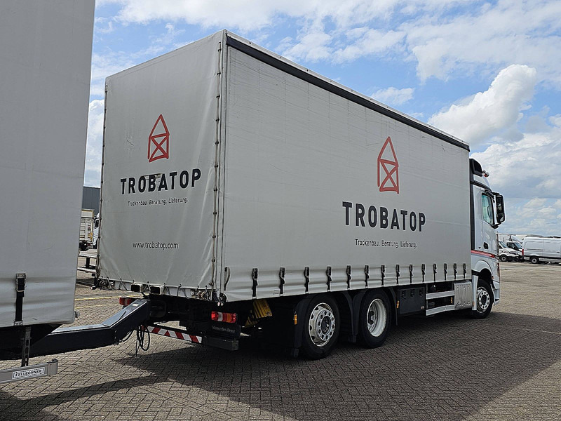 Mercedes-Benz ACTROS 2542 LS 6X2 RET. MOFFET 2020 - Kravas automašīna ar tentu: foto 3 Mercedes-Benz ACTROS 2542 LS 6X2 RET. MOFFET 2020 - Kravas automašīna ar tentu: foto 3