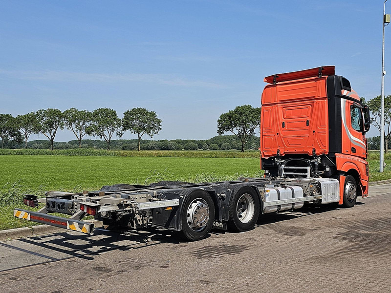 Mercedes-Benz ACTROS 2545 LS - Konteineru vedējs/ Kravas automašīna ar noņemamā virsbūve: foto 3 Mercedes-Benz ACTROS 2545 LS - Konteineru vedējs/ Kravas automašīna ar noņemamā virsbūve: foto 3