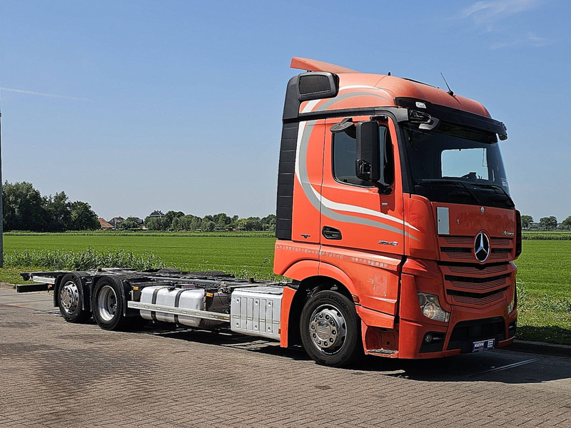 Mercedes-Benz ACTROS 2545 LS - Konteineru vedējs/ Kravas automašīna ar noņemamā virsbūve: foto 5 Mercedes-Benz ACTROS 2545 LS - Konteineru vedējs/ Kravas automašīna ar noņemamā virsbūve: foto 5