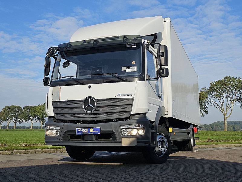 Mercedes-Benz ATEGO 1224 - Kravas automašīna ar slēgto virsbūvi: foto 1 Mercedes-Benz ATEGO 1224 - Kravas automašīna ar slēgto virsbūvi: foto 1